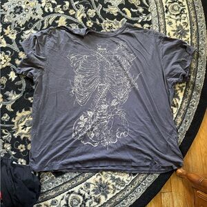 Gray Graphic T-Shirt with Skeleton Design